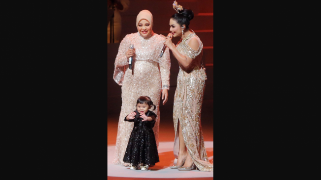 Ameena Dadah-dadah Saat Krisdayanti Duet Bareng Aurel: Berani dan Ramah