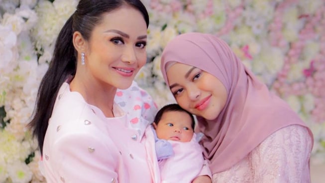 Tak Mau Seperti Krisdayanti, Aurel: Pengen Jadi Ibu yang Selalu Ada Buat Anak