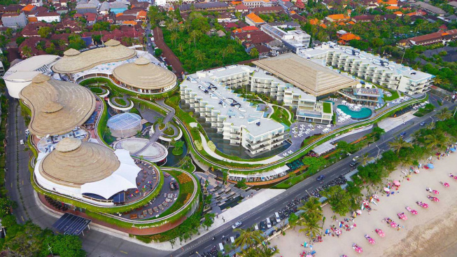 Kuta Beachwalk: Mall Terbesar dan Hits di Bali