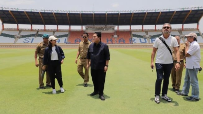 Stadion Si Jalak Harupat Siap 100 Persen Jelang Piala Dunia U-17: Kursi Warna Orange Menunggu Sentuhan Terakhir