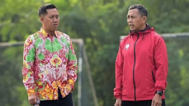 Pelatih Kalteng Putra Jafri Sastra Dipecat