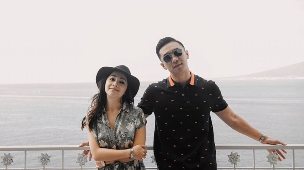 Foto-foto Mesra Nikita Willy Dan Indra Priawan Viral Di Medsos, Disebut ...