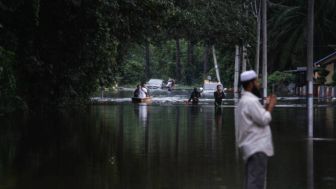 Bendung Katulampa Bogor Siaga 2, Warga Bantaran Ciliwung Diminta Siaga Banjir Malam Ini
