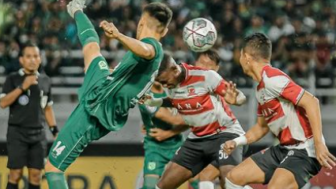 Persebaya vs Madura United: Bajul Ijo Gagal Patahkan Rekor Tak Terkalahkan Laskar Sape Kerrab