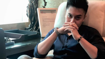 Wajah Tampan Pengacara Brigjen Hendra Kurniawan Bikin Netizen Gagal Fokus: Putra Artis Film Aladin