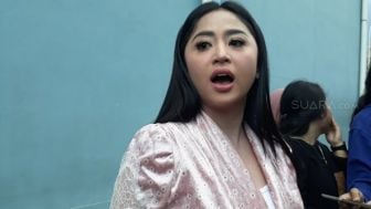 Kemarahan Dewi Perssik Meledak, Fans Lesti Kejora dan Rizky Billar Dibuat KO