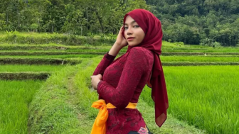 Bikin Geram Publik dengan Video Tak Senonoh 15 Detik, Akun Instagram Oklin Fia Menghilang