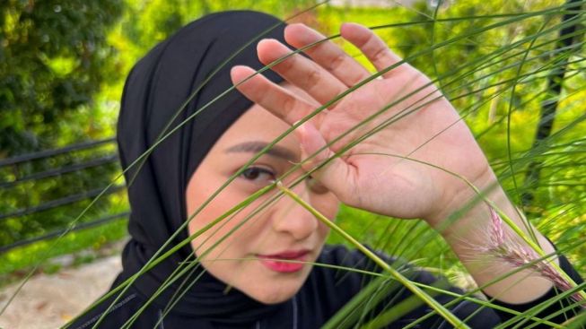 Kejar Duniawi Jadi Alasan Nathalie Holscher Lepas Jilbab? Marissya Icha: Ini Bukan Soal Cuan!