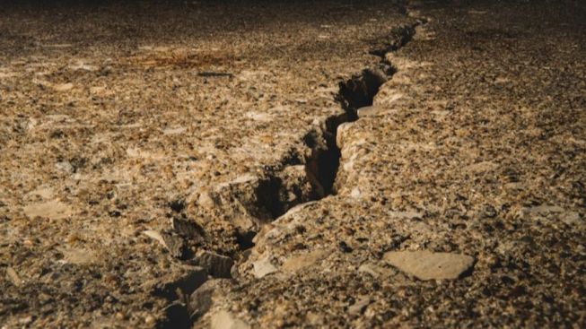 Awas! Pasca Gempa Turki Viral Foto dan Video Hoax, Salah Satunya Foto Menyayat Hati Anak Kecil Ini
