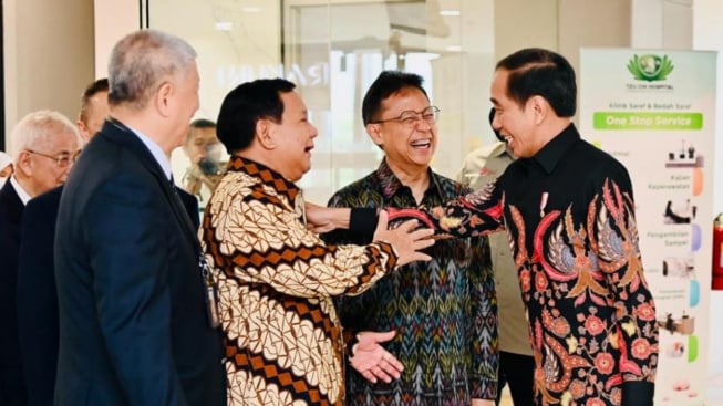 Isu Liar Ada Bacapres Tampar hingga Cekik Wakil Menteri, Presiden Jokowi Pasang Badan