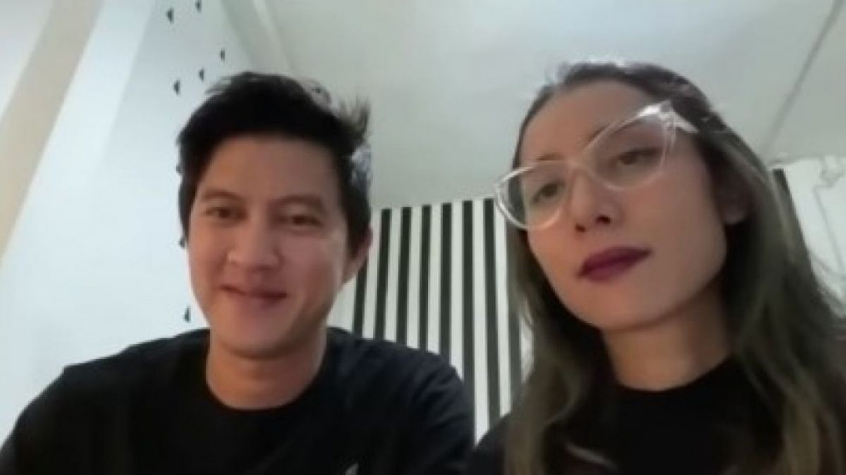 Feni dan Tama korban Riesca Rose [YouTube Uya Kuya (Foto Istimewa)]