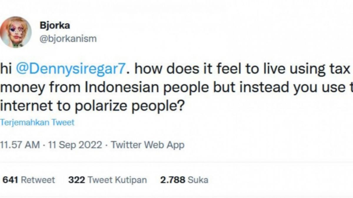 Cuitn akun Twitter Bjorka yang menyindir Denny Siregar [Foto Istimewa / Tangkapan Layar]