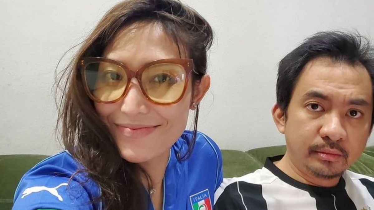Denise Chariesta geram dirinya dilawan oleh Buzzer Regi Datau [(Instagram/mrsayudewi)]