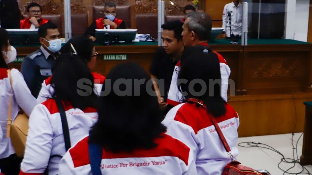 Keluarga Brigadir J menjadi saksi dalam sidang bagi terdakwa Bharada E [Foto: Dok Suara.com - Alfian Winanto]