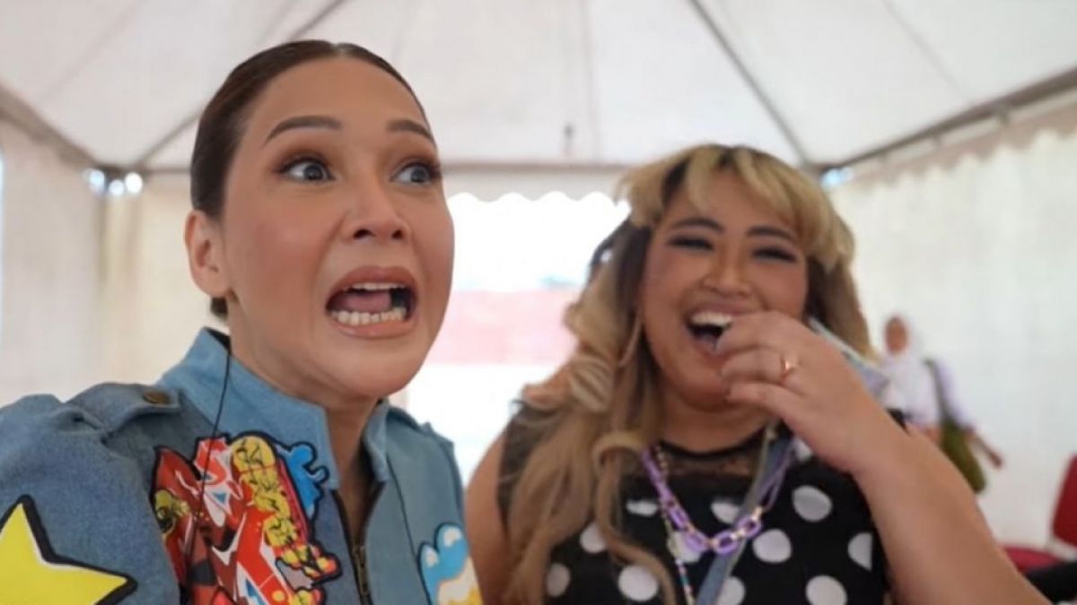 Pinkan Mambo mengaku dirinya menjadi kunci kesuksesan grup Ratu [YouTube/MAIA ALELDUL TV]