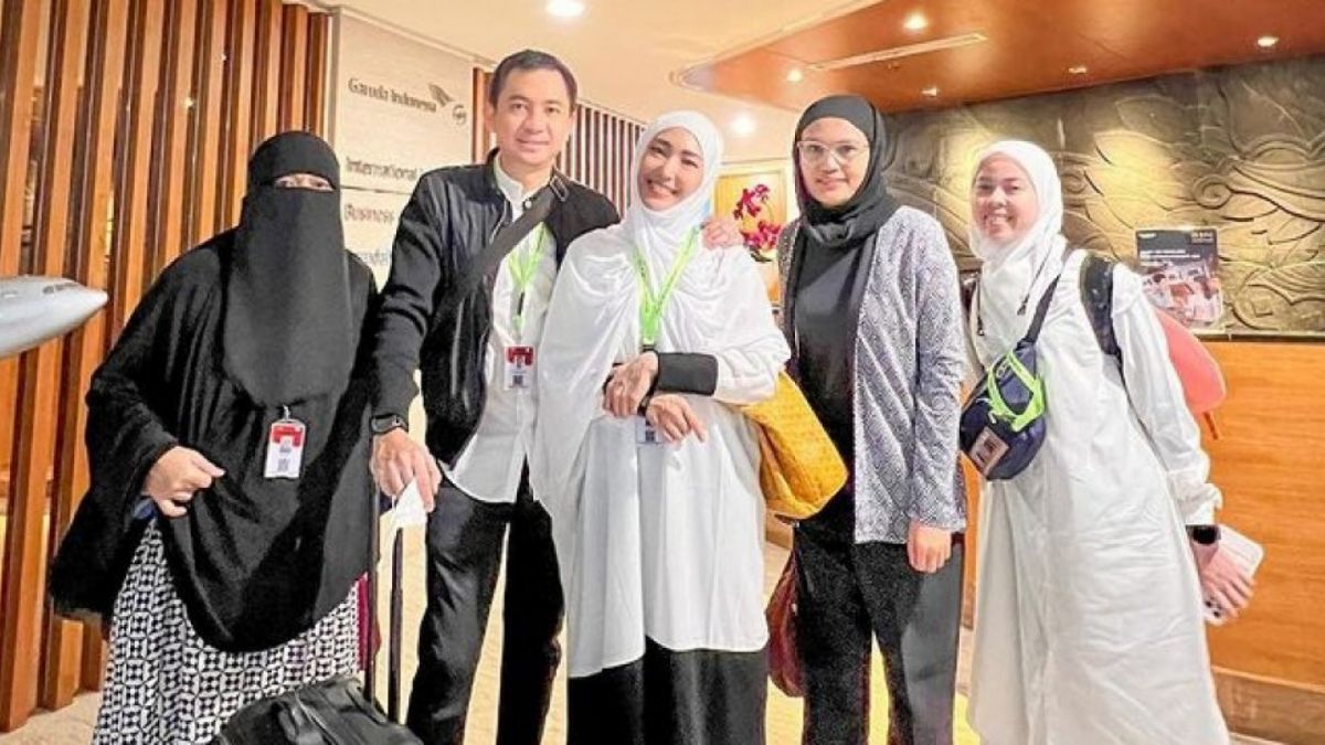 Denise Chariesta Tantang Regi Datau dan Ayu Dewi untuk Tes HIV: Ayo ke Dokter Bareng! [Instagram/@mrsayudewi]