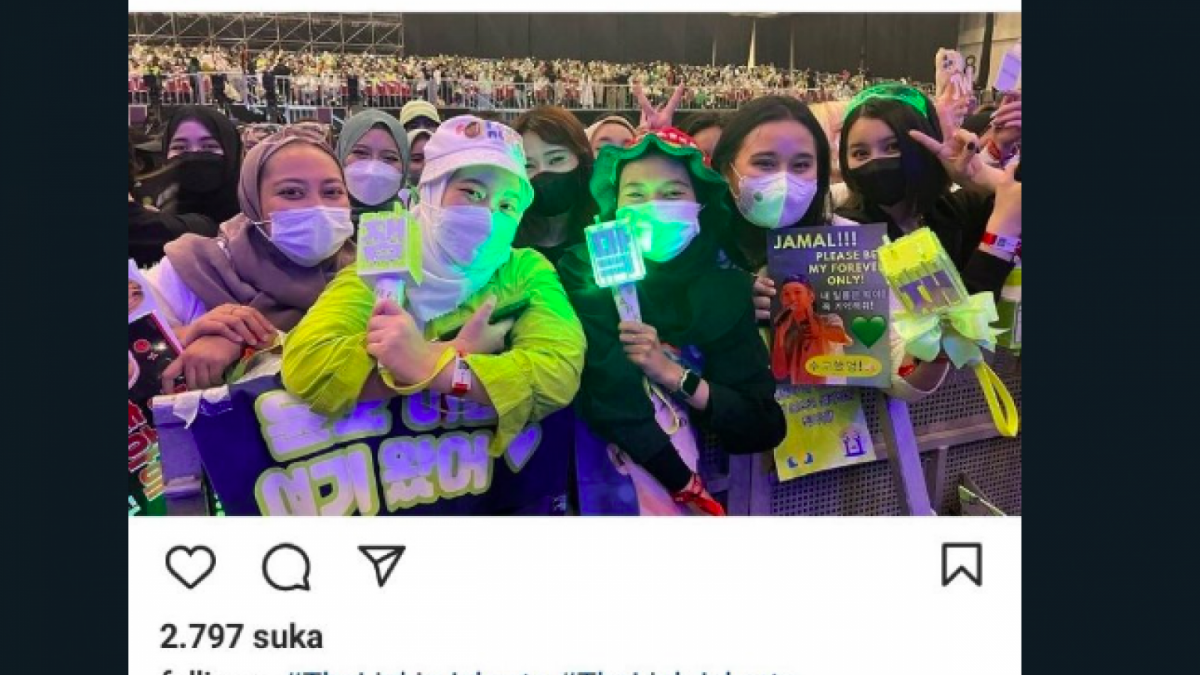 Dua orang yang diduga netizen menjadi biang rusuh konser NCT 127 hingga berujung dibubarkan. [Foto: Media Sosial Twitter]