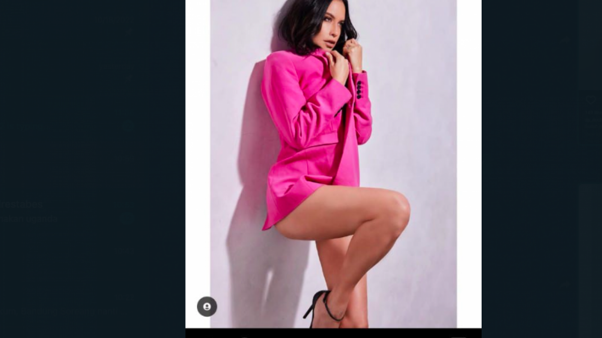 Sophia Latjuba memposting kemolekan dirinya dengan memamerkan bagian kaki jenjangnya hingga mendapatkan pujian dari netizen. [Foto: Instagram Sophia Latjuba]