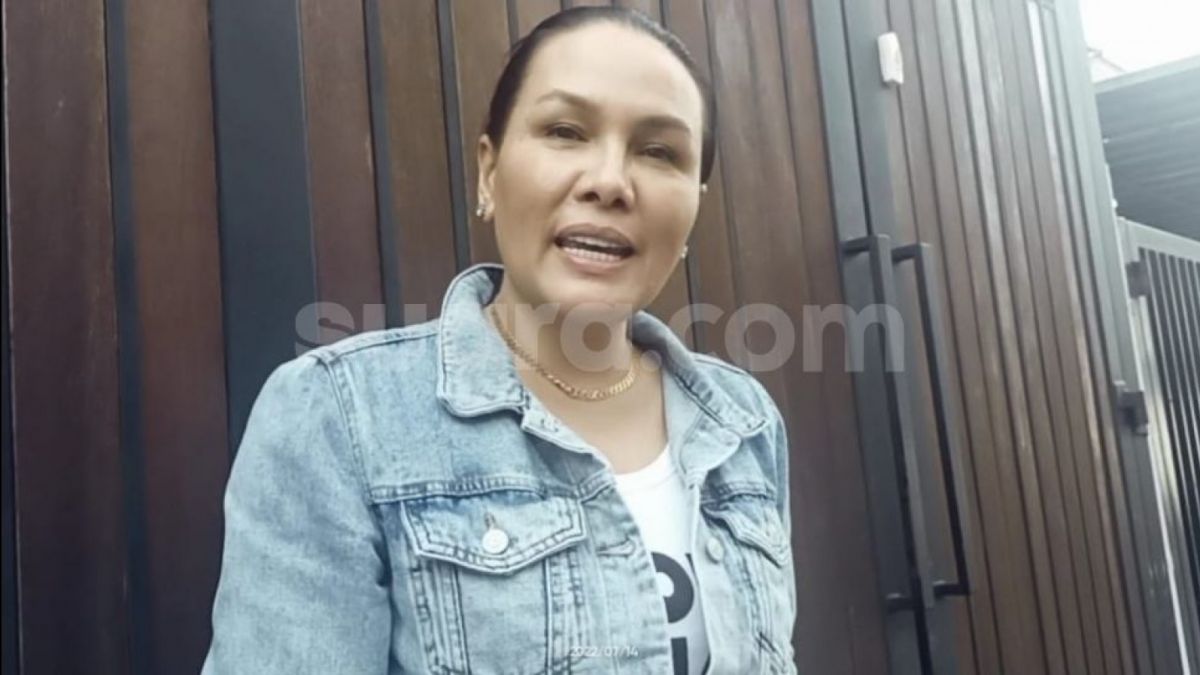 Makin Parah! Fitri Salhuteru Ungkap Kondisi Terkini Kesehatan Nikita Mirzani [Rena Pangesti/Suara.com]