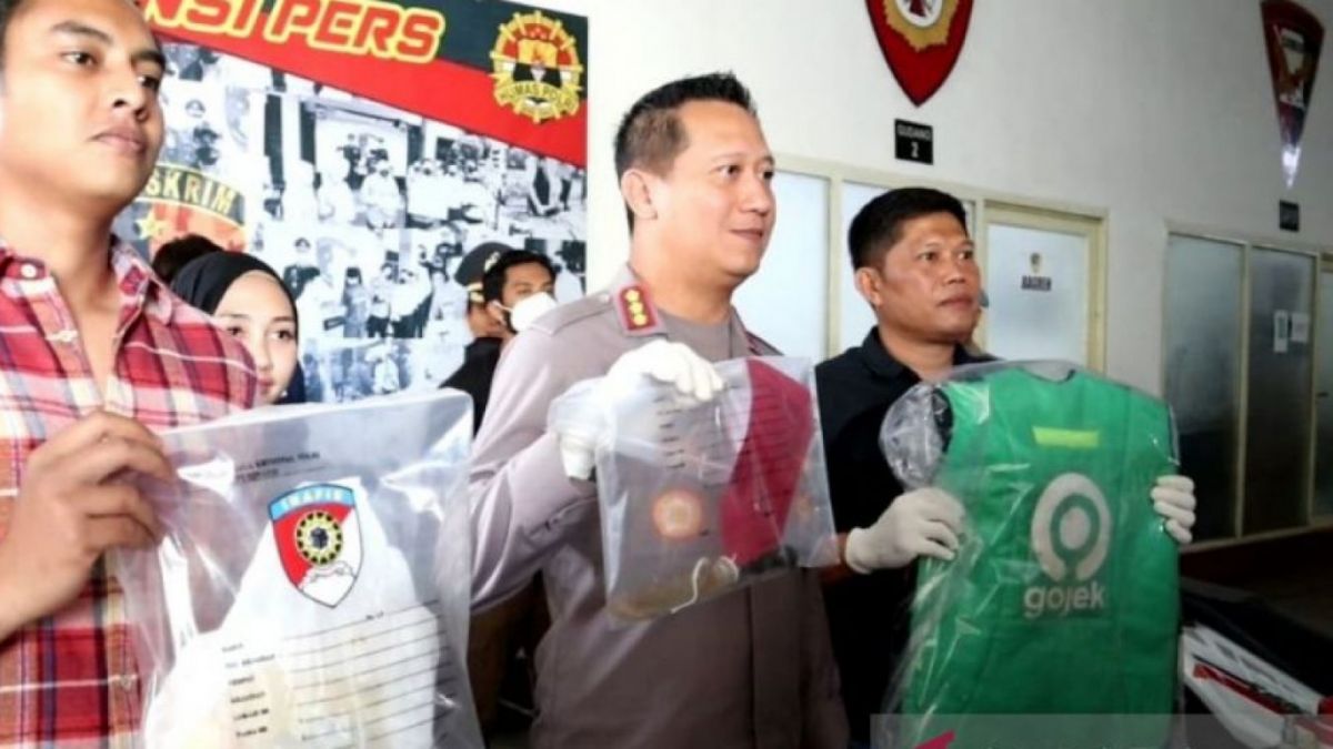 Ekspose Kasus Pembunuhan Mahasiswa Unpad [ANTARA/Bagus Ahmad Rizaldi]