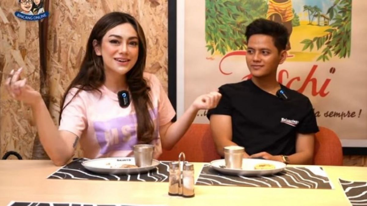 Celine Evangelista dan Steven Pasaribu [YouTube Dapur Bincang Online]