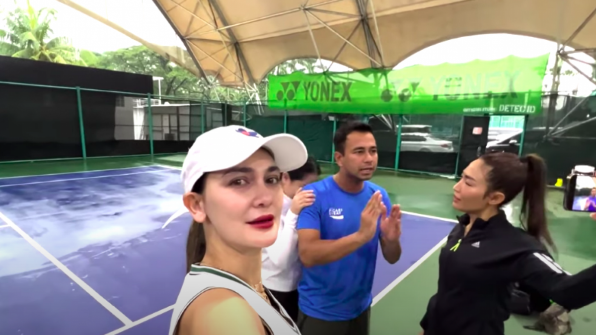 Raffi Ahmad saat memberikan petuha terkait dengan melawan seseorang yang kerap mengganggu kehidupan pribadi [Foto: Tangkapan Layar Youtube Luna Maya]