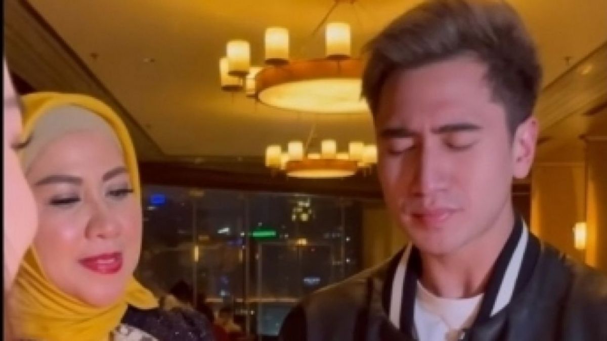 Verrel Mengaku dirinya dimandikan air mineral saat masih kecil [(Instagram/@bramastavrl)]