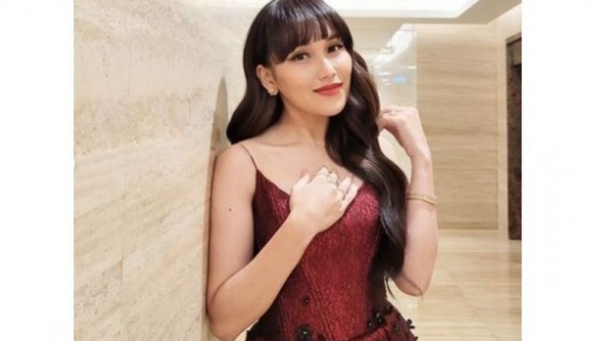 Ayu Ting Ting [Instagram/@ayutingting92] [Instagram/@ayutingting92]