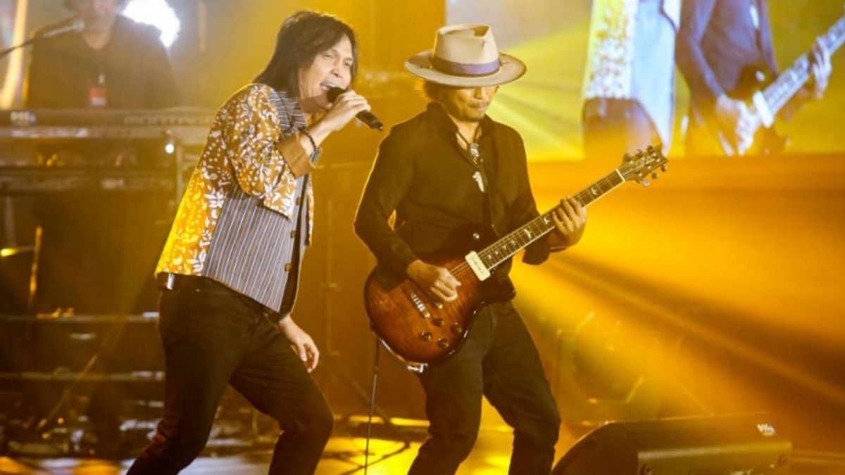 Pinkan Mambo mengaku dirinya sempat mengungkapkan perasaannya kepada Once Mekel dulu. Namun hal itu ditolak oleh Once. [Foto: Suara.com / dokumentasi Konser M20]