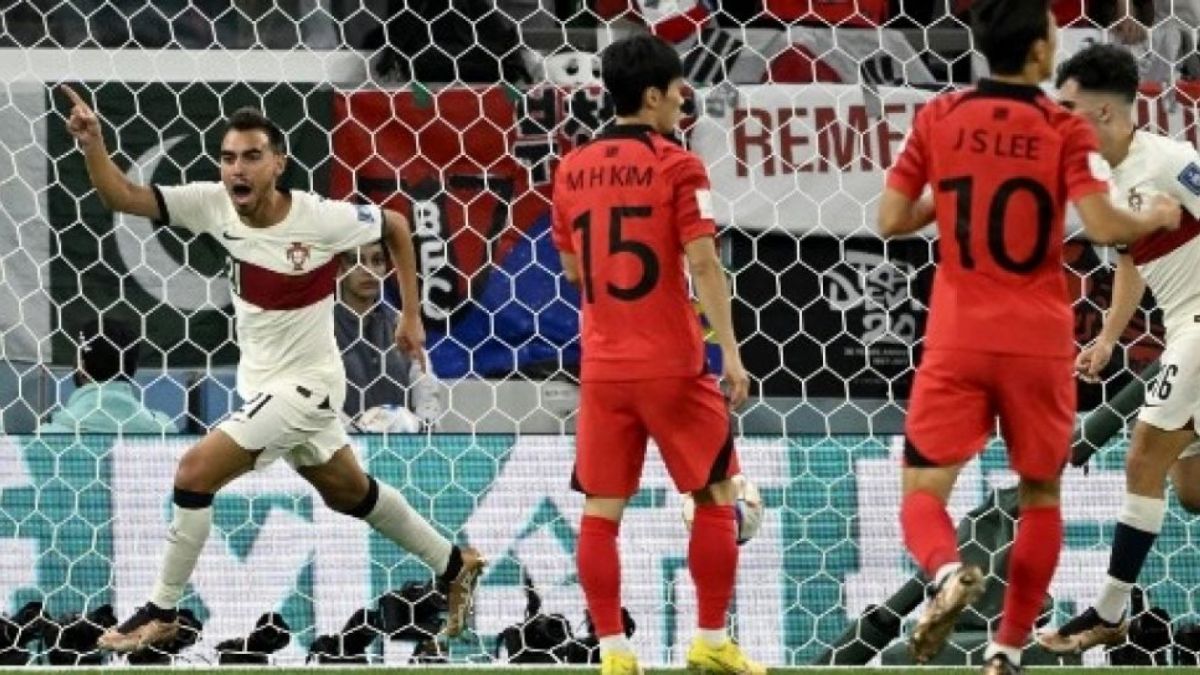 Ricardo Horta pemain Timnas Portuga ketika menjebloskan bola ke gawang Korsel di Piala Dunia 2022/ [Foto: Suara.com / AFP]