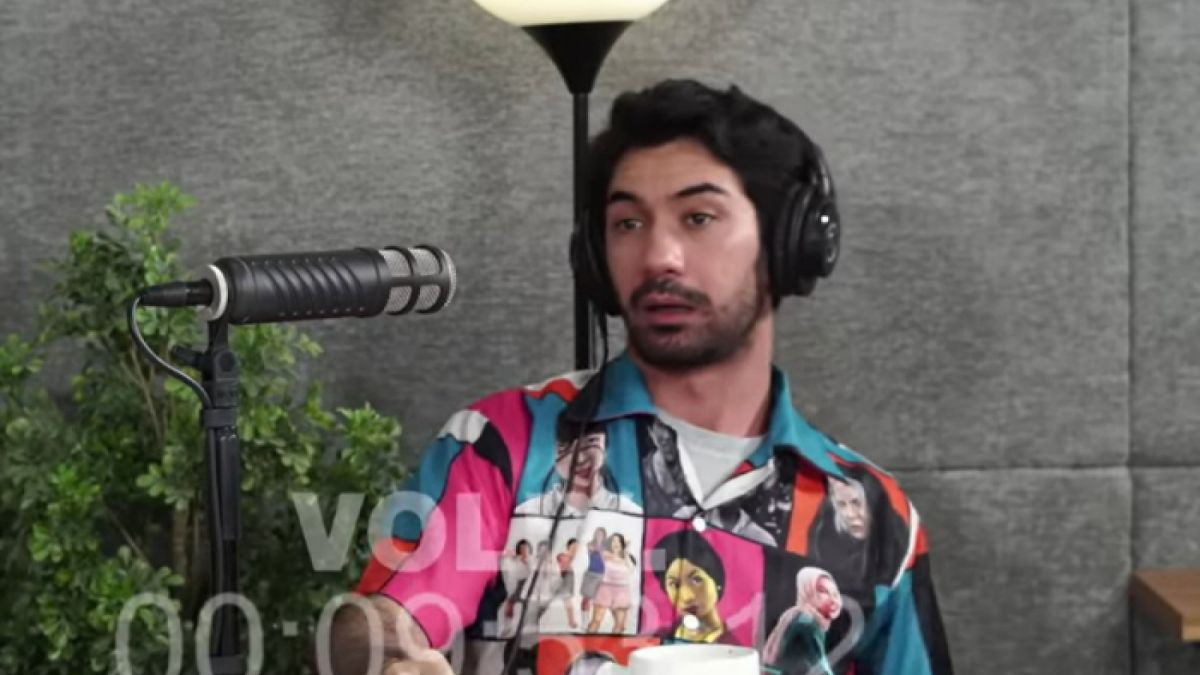 Reza Rahadian hanya memiliki akun fanbase [YouTube Folix Media]