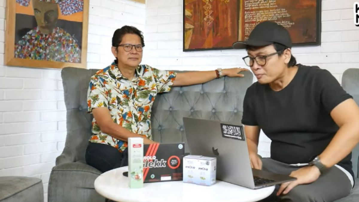 dr. Boyke menyebutkan penggunaan lain daun sirih [YouTube Kacamata dr. Boyke]