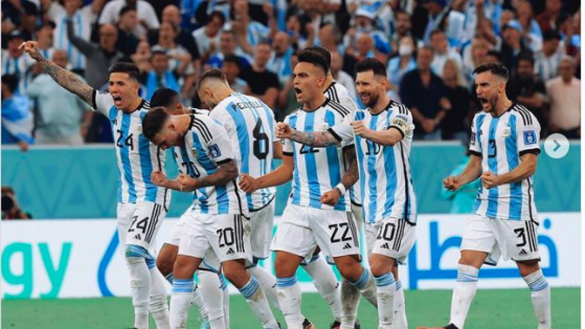 Pemain Argentina yang lsukses mengalahkan Belanda di babak perempat final Piala Dunia 2022 [Foto: Instagram Lionel Messi]