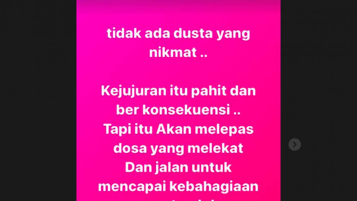 Postingan Denise Chariesta yang diduga menyindir Ayu Dewi.