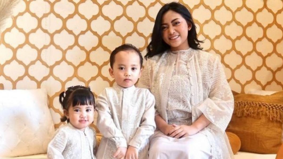 Viral! Rachel Vennya Dapat Hujatan Keras dari Warganet, Okin Berharap Xabiru Punya Ibu Baru [Instagram]