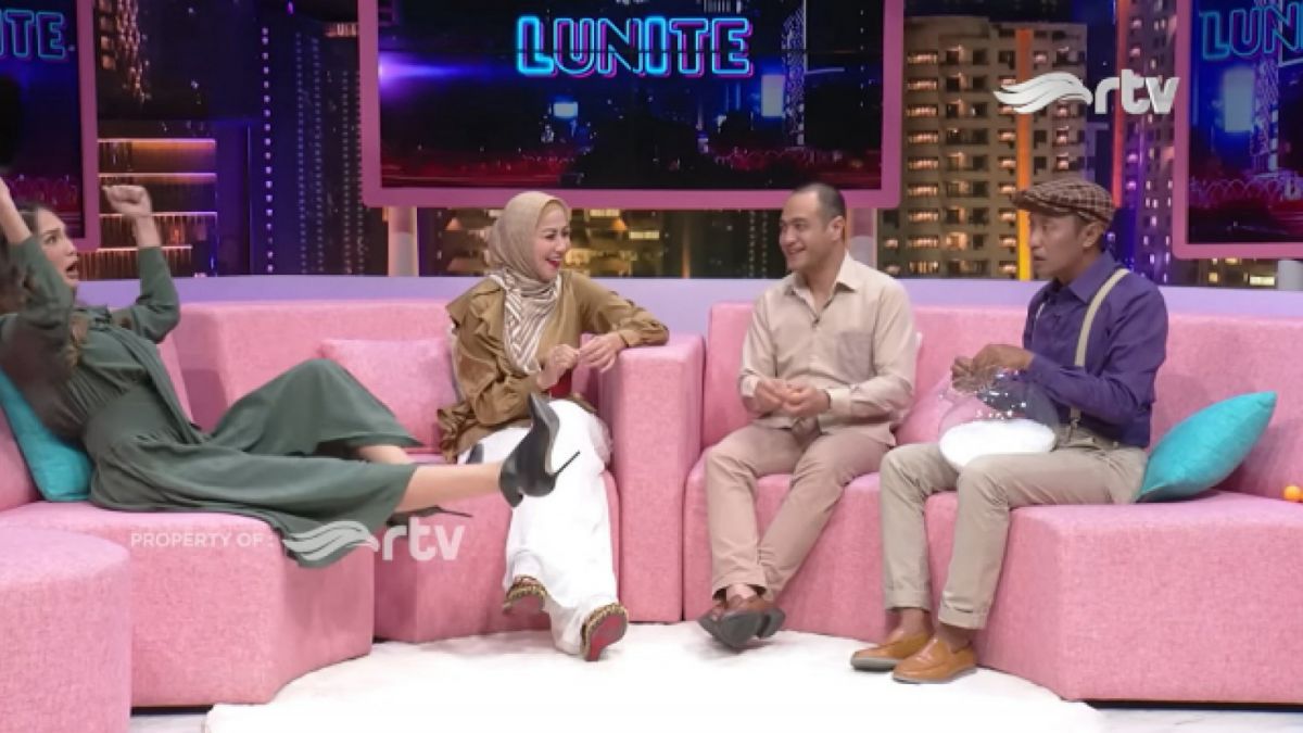 Venna Melinda ceritakan kegiatan bersama Ferry Irawan saat menjelang tidur [YouTube RAJAWALI TELEVISI - LANGIT RTV]