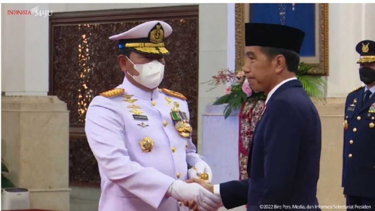 Laksamana Yudo Margono secara resmi menjabat sebagai Panglima TNI, usai dilantik oleh Presiden Jokowi. [Foto: Sekretariat Presiden]