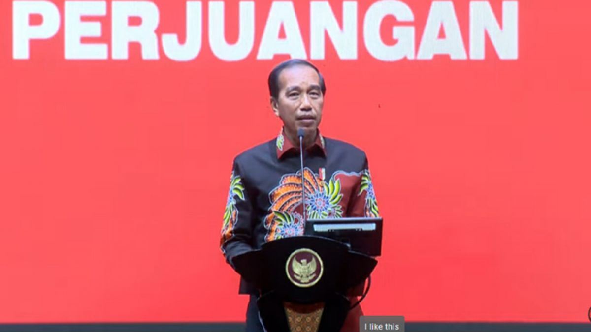 Presiden Jokowi menyampaikan sambutan di peringatan HUT ke-50 PDI Perjuangan. [Tangkapan layar Youtube PDI Perjuangan]