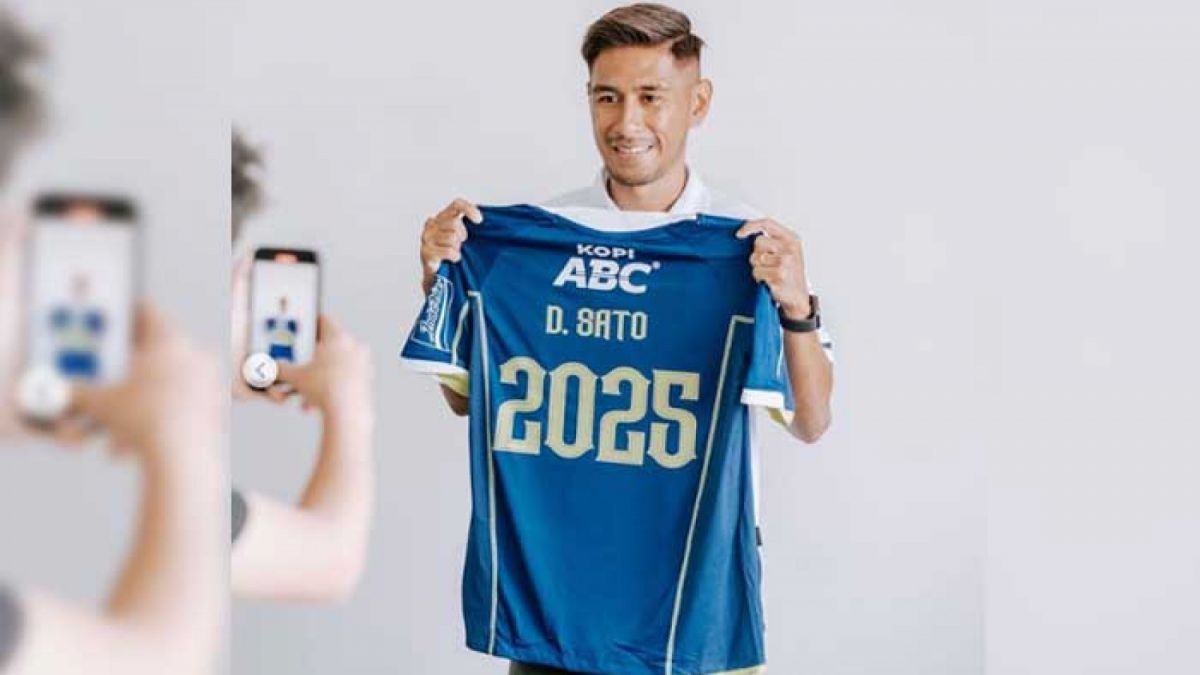 Persib mengumumkan telah memperpanjang bek handal asal Filipina, Daisuke Sato, hingga dua musim ke depan. [instagram daisukesato11]