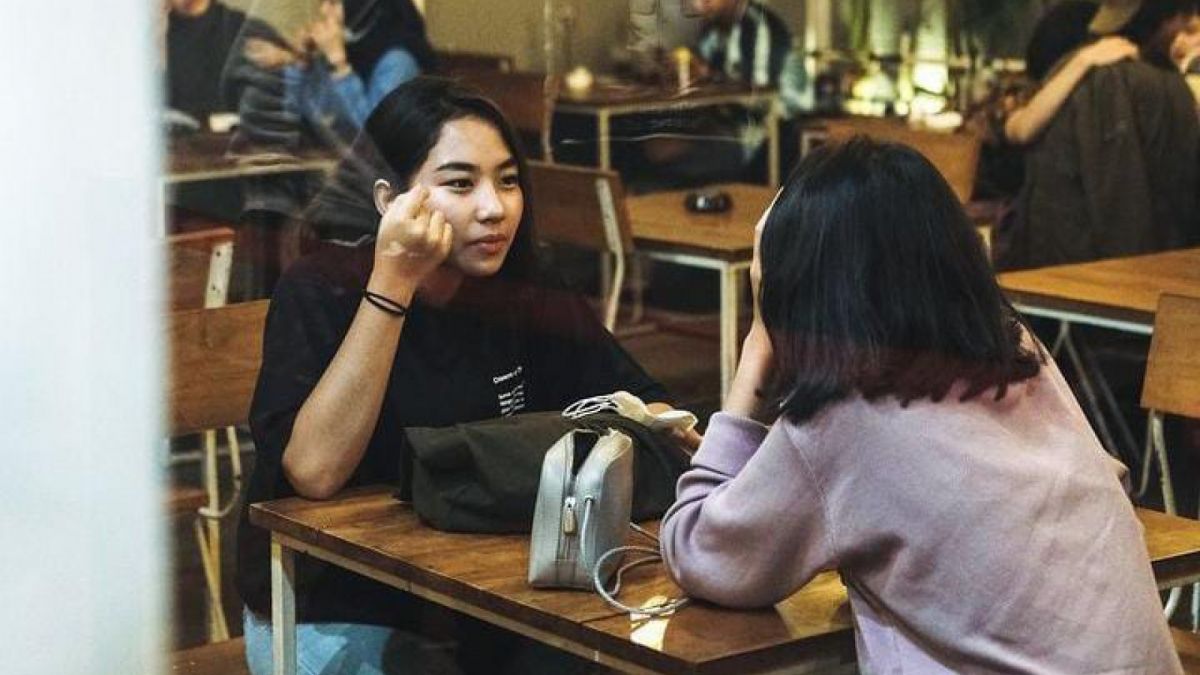 Salah satu sudut ruang di Collega Coffee yang menjadi rekomendasi cafe di Garut. [Foto: Instagram Collega Coffee]