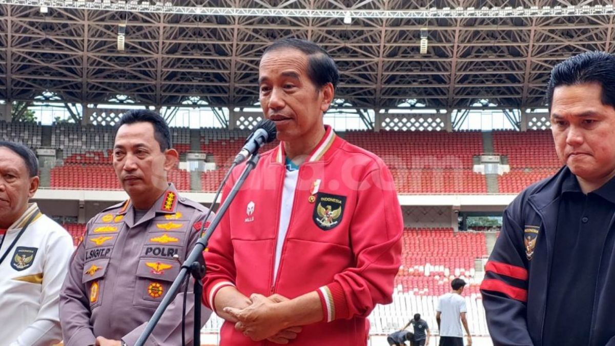 Presiden Jokowi menyapa [emain Timnas Indonesia U20 usai gagal tampil dalam ajang Piala Dunia U20 2023 [Foto: Suara.com - Bagaskara Isdiansyah]