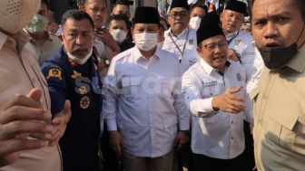Pengawal Bapak Bikin Rusuh KPU RI. Terjadi Saat Prabowo-Cak Imin Daftar Partai.