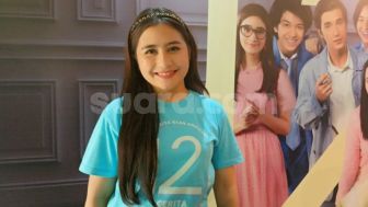 Prilly Latuconsina Tuai Kritik Dari Netizen Usai Saling Roasting Bersama Kiky Saputri