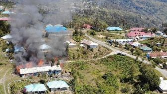Peringatan HUT Kemerdekaan RI Diwarnai Penyerangan KKB di Intan Jaya Papua, Penembakan Hingga Pembakaran Mes