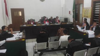 Tersangka Auditor BPK ke Mengaku di Hadapan Majelis Hakim Tidak Ada Pengkondisian dengan Ade Yasin