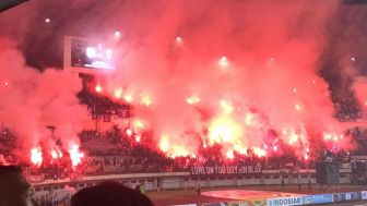 Komdis PSSI Beri Sanksi Denda Persib Bandung Rp200 Juta Akibat Oknum Suporter Nyalakan Flare di Sleman