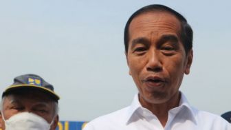 Presiden Jokowi Cabut Kebijakan PPKM Tidak Ada Lagi Pembatasan Kerumunan, Tetap Jangan Lupakan Masker