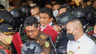 Ferdy Sambo Pegang Kaliber 45, Tak Akui Tembak Brigadir J ke Kapolri: Kalau Saya Nembak Bisa Pecah Kepala