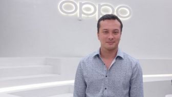 Baru Awal November Nicholas Saputra Sudah Bikin Heboh Lagi