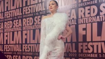 Adakah yang Bisa Penuhi Syarat dari Luna Maya untuk Mendekatinya?